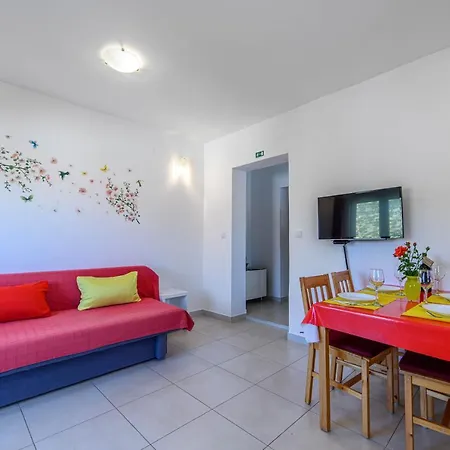 Kardum Apartment *